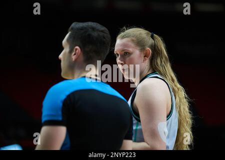 Lauren Cox de Valence Panier en action pendant l'EuroLeague Women on 1 mars 2023 J14 au Fuente de San Luis Sport Hall (Valence, J14 EuroLeague Women on 1 mars 2023). Panier Valence 65:55 Olympiacos SFP (photo par Vicente Vidal Fernandez/Sipa USA) crédit: SIPA USA/Alay Live News Banque D'Images