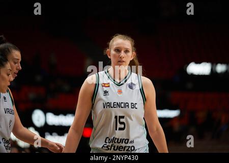 Lauren Cox de Valence Panier en action pendant l'EuroLeague Women on 1 mars 2023 J14 au Fuente de San Luis Sport Hall (Valence, J14 EuroLeague Women on 1 mars 2023). Panier Valence 65:55 Olympiacos SFP (photo par Vicente Vidal Fernandez/Sipa USA) crédit: SIPA USA/Alay Live News Banque D'Images