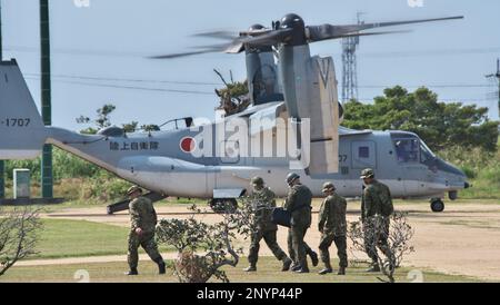 Isen, Japon. 02nd mars 2023. Le V-22 Osprey de la Force d'autodéfense terrestre du Japon participe à l'exercice conjoint « Iron Fist 23 » avec les États-Unis Marines sur l'île de Tokunoshima, préfecture de Kagoshima, Japon, jeudi, 2 mars 2023.2023. Photo par Keizo Mori/UPI crédit: UPI/Alay Live News Banque D'Images
