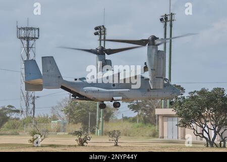 Isen, Japon. 02nd mars 2023. ÉTATS-UNIS Le MV-22 Osprey de Marines participe à l'exercice conjoint 'Iron Fist 23' avec la force d'autodéfense terrestre japonaise sur l'île de Tokunoshima, préfecture de Kagoshima, au Japon, jeudi, 2 mars 2023.2023. Photo par Keizo Mori/UPI crédit: UPI/Alay Live News Banque D'Images