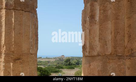 Selinunte était une ancienne ville située sur la côte sud-ouest de la Sicile. Le Temple d'Athéna et le Temple du Dioscuri sont célèbres. Banque D'Images