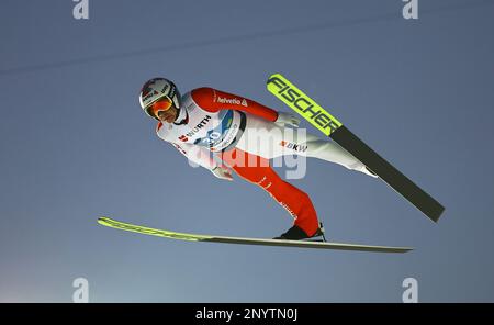 Planica, Slovénie. 02nd mars 2023. Ski nordique: Championnat du monde, saut à ski - grande colline, hommes, qualification. Simon Ammann de Suisse en action. Credit: Daniel Karmann/dpa/Alay Live News Banque D'Images