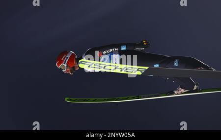 Planica, Slovénie. 02nd mars 2023. Ski nordique: Championnat du monde, saut à ski - grande colline, hommes, qualification. Markus Eisenbichler d'Allemagne en action. Credit: Daniel Karmann/dpa/Alay Live News Banque D'Images