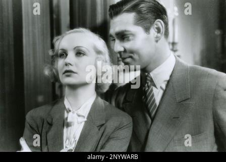 L'actrice américaine Carole Lombard et l'acteur Clark Gable dans le film No Man of Ewn, USA 1932 Banque D'Images