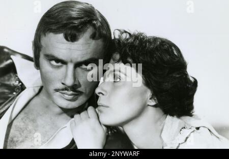 L'acteur américain YUL Brynner et l'actrice Claire Bloom dans le film The Buccaneer, USA 1958 Banque D'Images