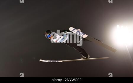 Planica, Slovénie. 02nd mars 2023. Ski nordique: Championnat du monde, saut à ski - grande colline, hommes, qualification. Ryoyu Kobayashi du Japon en action. Credit: Daniel Karmann/dpa/Alay Live News Banque D'Images