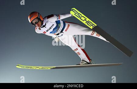 Planica, Slovénie. 02nd mars 2023. Ski nordique: Championnat du monde, saut à ski - grande colline, hommes, qualification. Stefan Kraft d'Autriche en action. Credit: Daniel Karmann/dpa/Alay Live News Banque D'Images