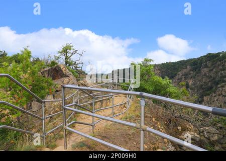 Le sentier de randonnée 'Rosstrappe' à Bodetal, Harz Allemagne Banque D'Images