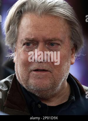National Harbour, Maryland, États-Unis. 2nd mars 2023. Steve Bannon à la Conférence d'action politique conservatrice (CPAC) de 2023 à National Harbour, Maryland, États-Unis, jeudi, 2 mars, 2023. Credit: Ron Sachs/CNP/dpa/Alay Live News Banque D'Images
