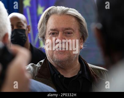 National Harbour, Maryland, États-Unis. 2nd mars 2023. Steve Bannon à la Conférence d'action politique conservatrice (CPAC) de 2023 à National Harbour, Maryland, États-Unis, jeudi, 2 mars, 2023. Credit: Ron Sachs/CNP/dpa/Alay Live News Banque D'Images