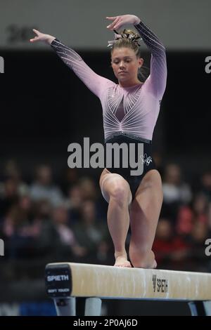 Louisville, Kentucky, États-Unis. 24th févr. 2023. États-Unis Gym 2023 Nastia Liukin Cup, Louisville, KY - 24 février 2023 - Avery Neff (Olympus) participe à la Nastia Liukin Cup 2023 de l'USAG, qui s'est tenue à Louisville, KY. Photo de Wally Nell/ZumaPress (Credit image: © Wally Nell/ZUMA Press Wire) USAGE ÉDITORIAL SEULEMENT! Non destiné À un usage commercial ! Banque D'Images