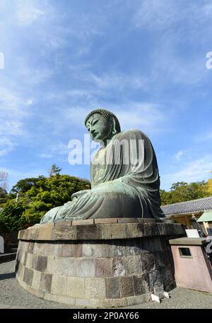 Le Grand Bouddha à Kōtoku-in, Kamakura, Japon. Banque D'Images