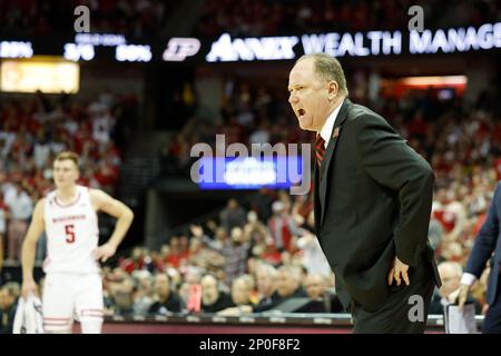 Madison, WI, États-Unis. 2nd mars 2023. Greg Gard, entraîneur-chef des Badgers du Wisconsin, lors du match de basket-ball de la NCAA entre les Boilermakers Purdue et les Badgers du Wisconsin au Kohl Center de Madison, WISCONSIN. Darren Lee/CSM/Alamy Live News Banque D'Images