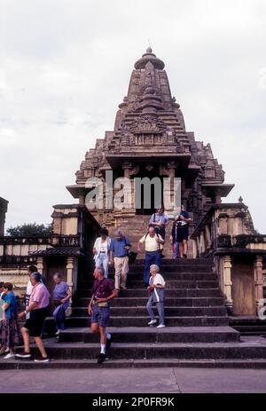 Lakshmana temple du groupe occidental de temples dans le complexe de Khajuraho, Madhya Pradesh, Inde. Patrimoine mondial de l'UNESCO, 10th siècle Banque D'Images