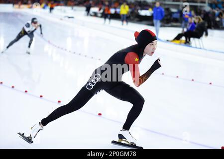 Heerenveen, pays-Bas. 2nd mars 2023. Han Mei, de Chine, participe à la compétition féminine 3000m le jour 1 des Championnats du monde de patinage de vitesse de l'UIP à Heerenveen, aux pays-Bas, au 2 mars 2023. Credit: Zheng Huansong/Xinhua/Alay Live News Banque D'Images