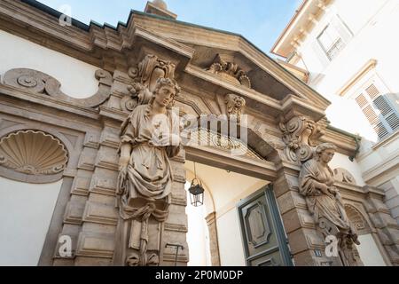 Italie, Lombardie, Milan, ancien Séminaire Archevêque, Portail d'entrée par Francesco Maria Richini date 1630 Banque D'Images