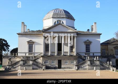 Chiswick House & Gardens, architecture britannique inspirée par le voyage italien du comte de Burlington et jardins paysagers restaurés, dans l'ouest de Londres. Banque D'Images