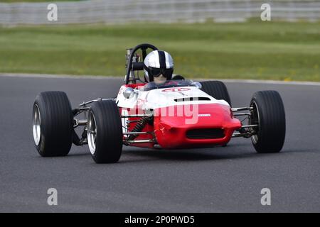 Simon Armer, 703 mars, HSCC Historic Formula 3 Championship, vingt minutes de course pour les voitures qui ont concouru entre janvier 1964 et la fin de 1970 Banque D'Images