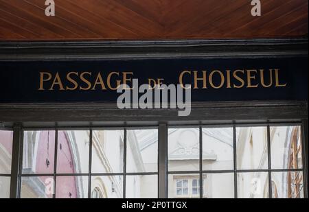 Entrée au passage de Choiseul à Paris, France Banque D'Images