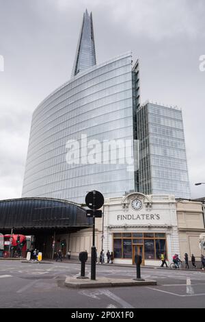 La restauration de Findlater's Corner par The Arch Company et Railway Heritage Trust sur Borough High Street, Southwark, Londres, Angleterre, Royaume-Uni Banque D'Images