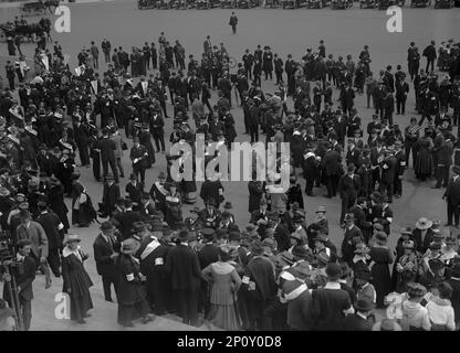 Pacifistes, 2 avril 1917. Des manifestants anti-guerre aux États-Unis Le Capitole se ralliait contre le discours du président Wilson au Congrès demandant une déclaration de guerre. Banque D'Images