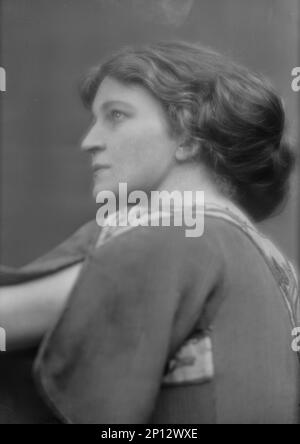 Storm, Diana, Mlle, photographie de portrait, 1912 ou 1913. Banque D'Images