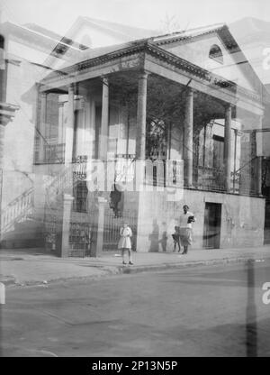 Maison du général Beauregard, 1113, rue Chartres, Nouvelle-Orléans, entre 1920 et 1926. Banque D'Images