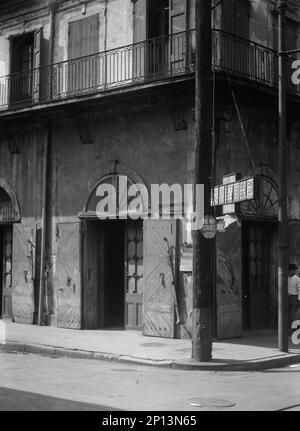 Absinthe House, la Nouvelle-Orléans, entre 1920 et 1926. Banque D'Images