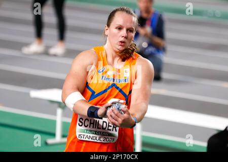 Istanbul, Turquie. 03rd mars 2023. ISTANBUL, TURQUIE - MARS 3: Jessica Schilder des pays-Bas participant à la finale des femmes Shot put au cours du jour 1 des Championnats européens d'athlétisme en salle à l'Atakoy Athletics Arena sur 3 mars 2023 à Istanbul, Turquie (photo par Nikola Krstic/BSR Agency) crédit: BSR Agency/Alay Live News Banque D'Images