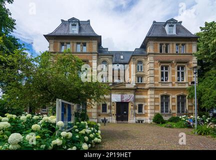 Bergisch Gladbach: Villa Zanders avec galerie municipale intégrée à Bergisches Land, Nordrhein-Westfalen, Rhénanie-du-Nord-Westphalie, Allemagne Banque D'Images