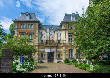 Bergisch Gladbach: Villa Zanders avec galerie municipale intégrée à Bergisches Land, Nordrhein-Westfalen, Rhénanie-du-Nord-Westphalie, Allemagne Banque D'Images