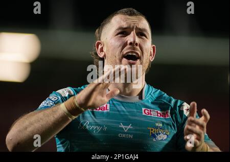 St Helens, Merseyside, Angleterre 3rd mars 2023. Leeds Cameron Smith célèbre le résultat à plein temps, lors du St Helens Rugby football Club V Leeds Rhinos Totally Wicked Stadium, dans la Super League de Betfred. (Image de crédit : ©Cody Froggatt/Alamy Live News) Banque D'Images