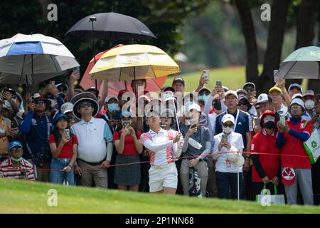 Pattaya, THAÏLANDE. 26th février 2023. Atthaya Thitikul de THAÏLANDE joue du vert sur le trou 7 pendant le tour 4th à la Honda LPGA Thalilan Banque D'Images