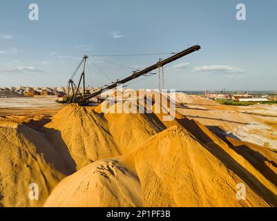 Épandeur mobile de haute technologie pour le transport du sable Banque D'Images
