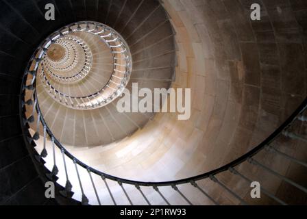 FRANCE. CHARENTE-MARITIME (17) VILLAGE DE SAINT-CLÉMENT-DES-BALEINES. ESCALIER DU PHARE DE BALEINES (BALEINES) Banque D'Images
