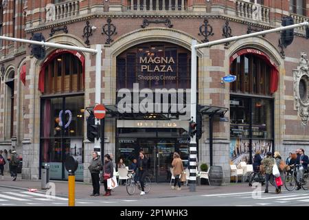 Centre commercial, Magna Plaza, Nieuwezijds Voorburgwal, Amsterdam, pays-Bas Banque D'Images