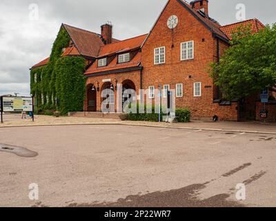 Nykoping, Suède - 28 août 2019 : vue extérieure du bâtiment de la gare centrale de Nykoping. Nyköping, Europe du Nord Banque D'Images