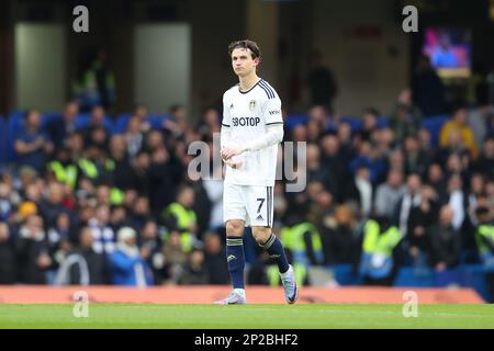 4th mars 2023 ; Stamford Bridge, Chelsea, Londres, Angleterre : Premier League football, Chelsea versus Leeds United ; Brenden Aaronson de Leeds Banque D'Images