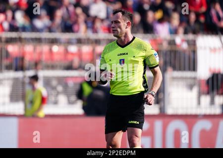 Monza, Italie. 04th mars 2023. Ermanno Feliciani (Referee) pendant l'AC Monza vs Empoli FC, football italien série A match à Monza, Italie, 04 mars 2023 crédit: Agence de photo indépendante/Alamy Live News Banque D'Images