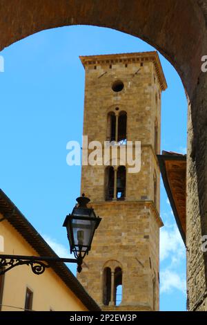 Tour de la Cathédrale - Torre Campanaria dans la petite ville italienne Volterra, Toscane, Italie Banque D'Images