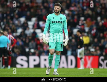 Gardien de but de la ville de Stoke Matija Šarkić lors du match de championnat Sky Bet entre Sunderland et Stoke City au stade de Light, Sunderland, le samedi 4th mars 2023. (Photo : Michael Driver | MI News) Credit : MI News & Sport /Alay Live News Banque D'Images