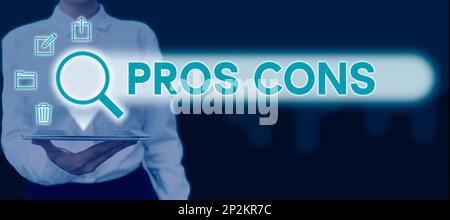 Panneau d'écriture à la main Pros Cons. Mot écrit sur les facteurs ou raisons favorables et défavorables de la personne Banque D'Images