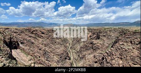 Vue depuis le pont du pont Royal gorge Bridge & Park. Banque D'Images