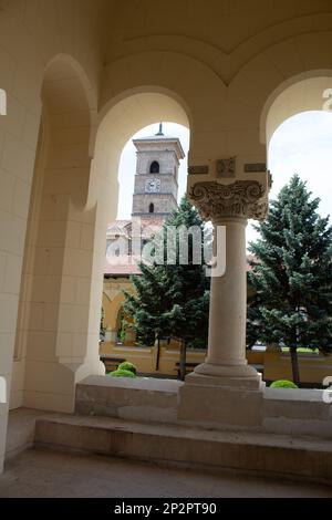 À l'entrée de la cathédrale de Coronation à Alba Carolina, Roumanie Banque D'Images