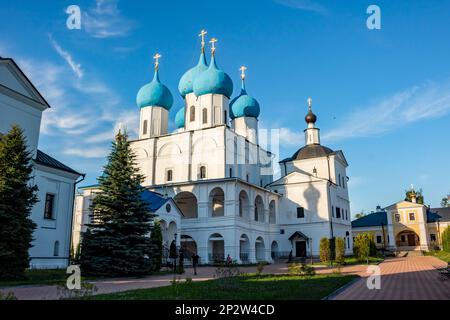 SERPUHOV, RUSSIE - AOÛT 2017 : monastère de Vysotsky (monastère de Vysotskiy).Monastère orthodoxe à Serpukhov Banque D'Images