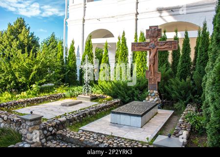 SERPUHOV, RUSSIE - AOÛT 2017 : monastère de Vysotsky (monastère de Vysotskiy). Monastère orthodoxe à Serpukhov. Lieux de sépulture sur le territoire du monast Banque D'Images