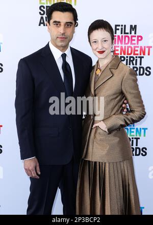 Andrea Riseborough et Karim Saleh assistent à la Vanity Fair Oscar ...