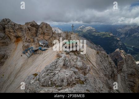 Télécabine pour Forcella Staunies, groupe Monte Cristallo, Banque D'Images