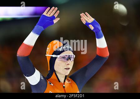 HERENVEEN - Marijke Groenewoud (NED) pendant les 1500 mètres pour les femmes aux Championnats du monde de patinage de vitesse de l'UIP à Thialf. ANP VINCENT JANNINK Banque D'Images