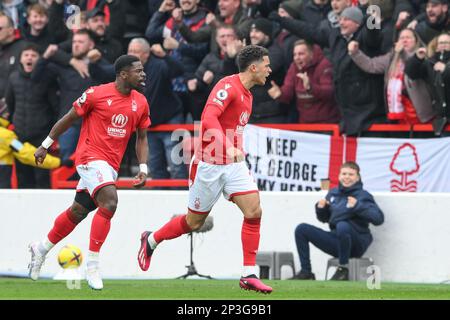 Brennan Johnson #20 de la forêt de Nottingham célèbre son objectif de faire 1-1 pendant le match de Premier League Nottingham Forest vs Everton à City Ground, Nottingham, Royaume-Uni, 4th mars 2023 (photo par Craig Thomas/News Images) Banque D'Images